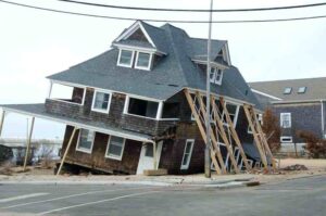 7 распространенных ошибок тех, кто строит дом самостоятельно. Фото - BUILD